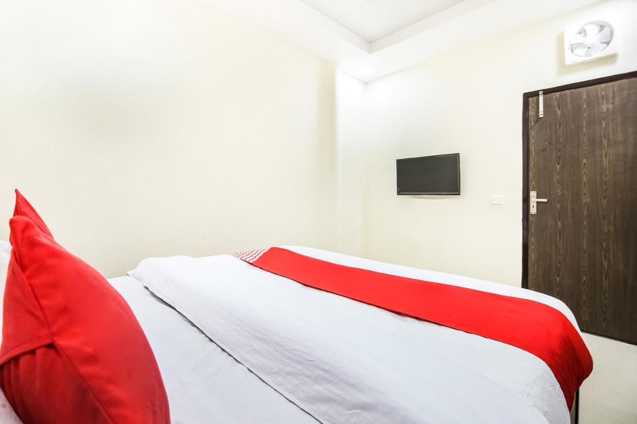 Hotel O Magnum Hisār Exteriör bild